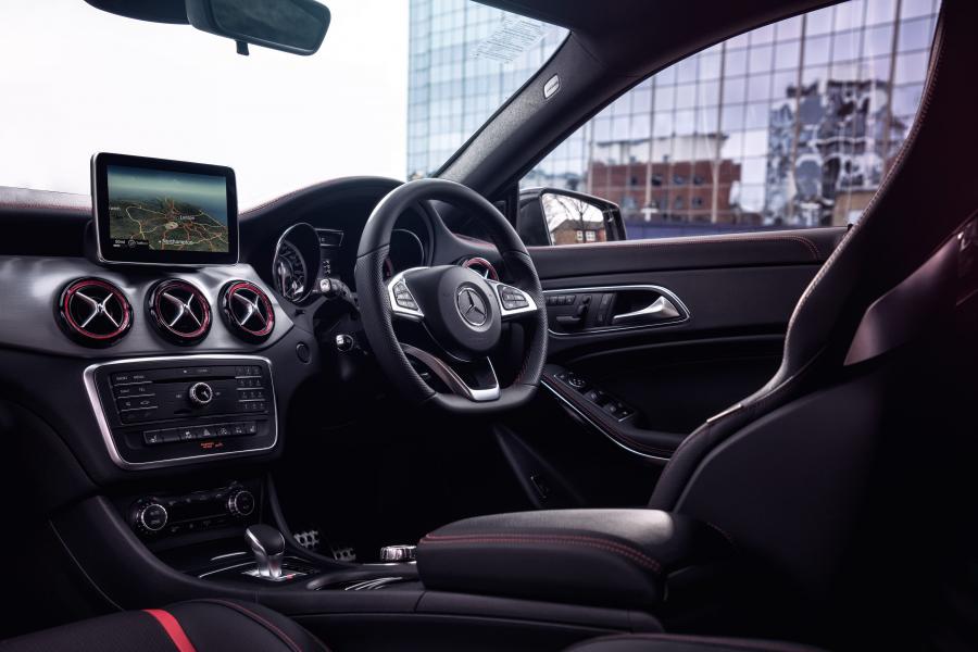  Mercedes-AMG CLA45 Shooting Brake 2015 года  (UK) (фото 26 из 30)